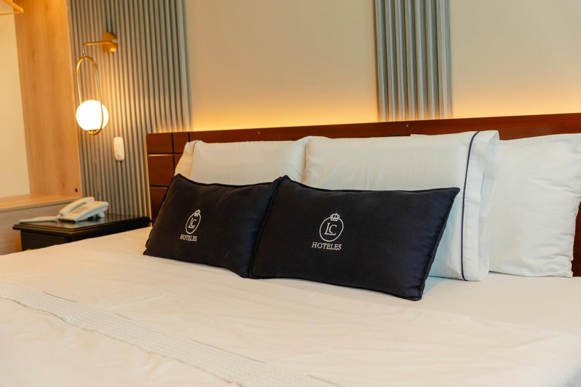 LC Hoteles Piura Extérieur photo